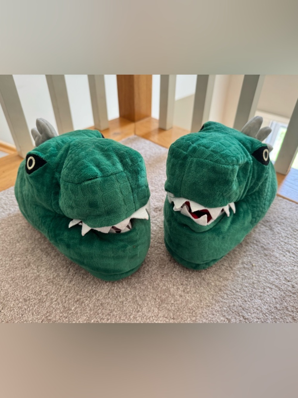 Old Navy Green Dinosaur Kids Slippers Size L (1-2)